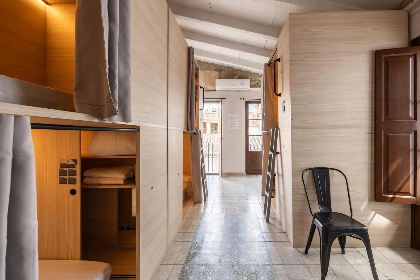 El Josemari Youth Hostel - Albergue Juvenil Πάλμα ντε Μαγιόρκα